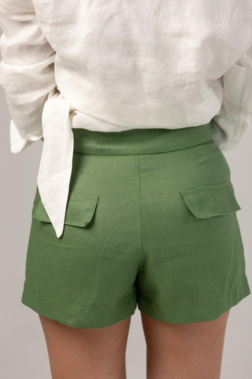 LOTUS SHORT GREEN